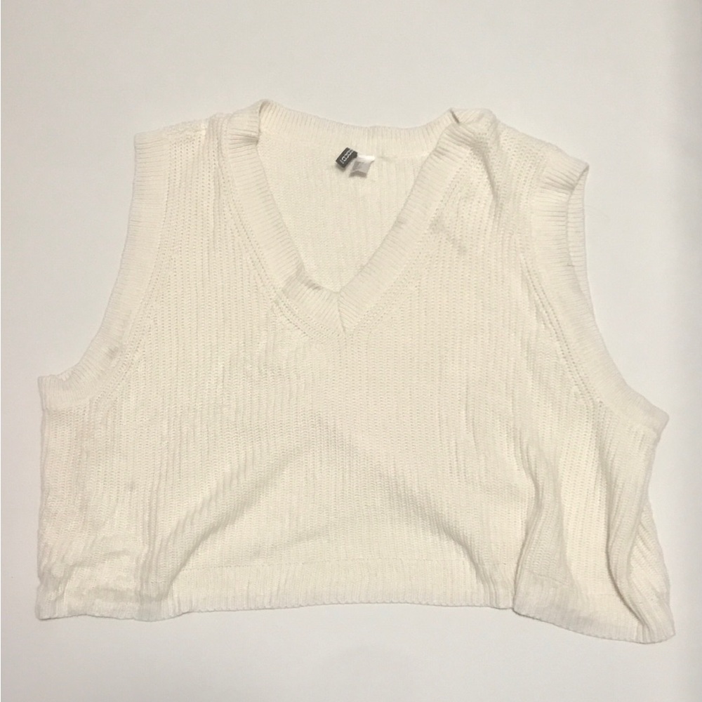 White Knit Sleeveless Vest